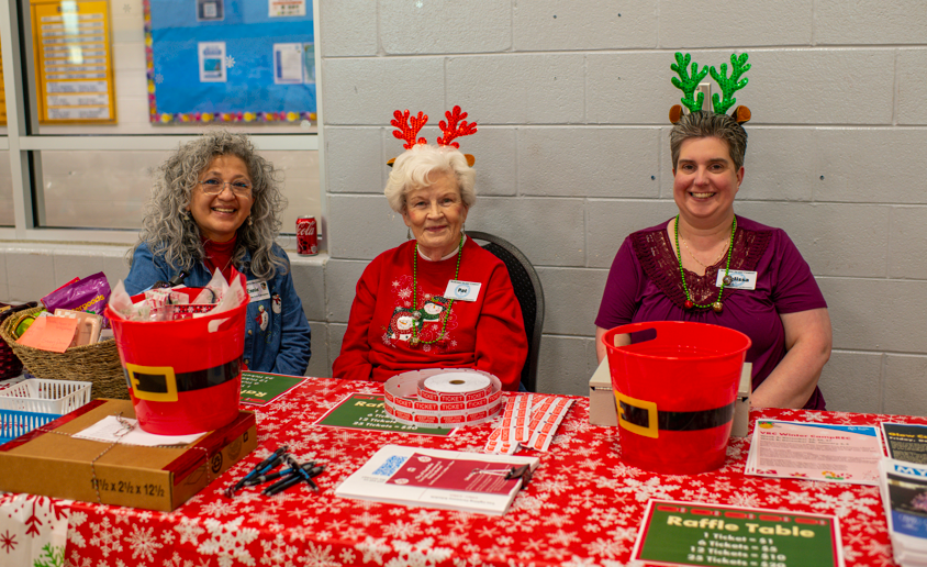 People enjoying the Vandalia Tree Lighting Ceremony and Holiday Market.